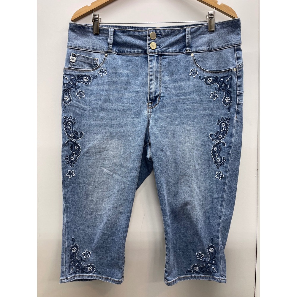 Seven7 Premium Brand Womens Floral Embroidered Capri Jeans Medium Wash Blue 14